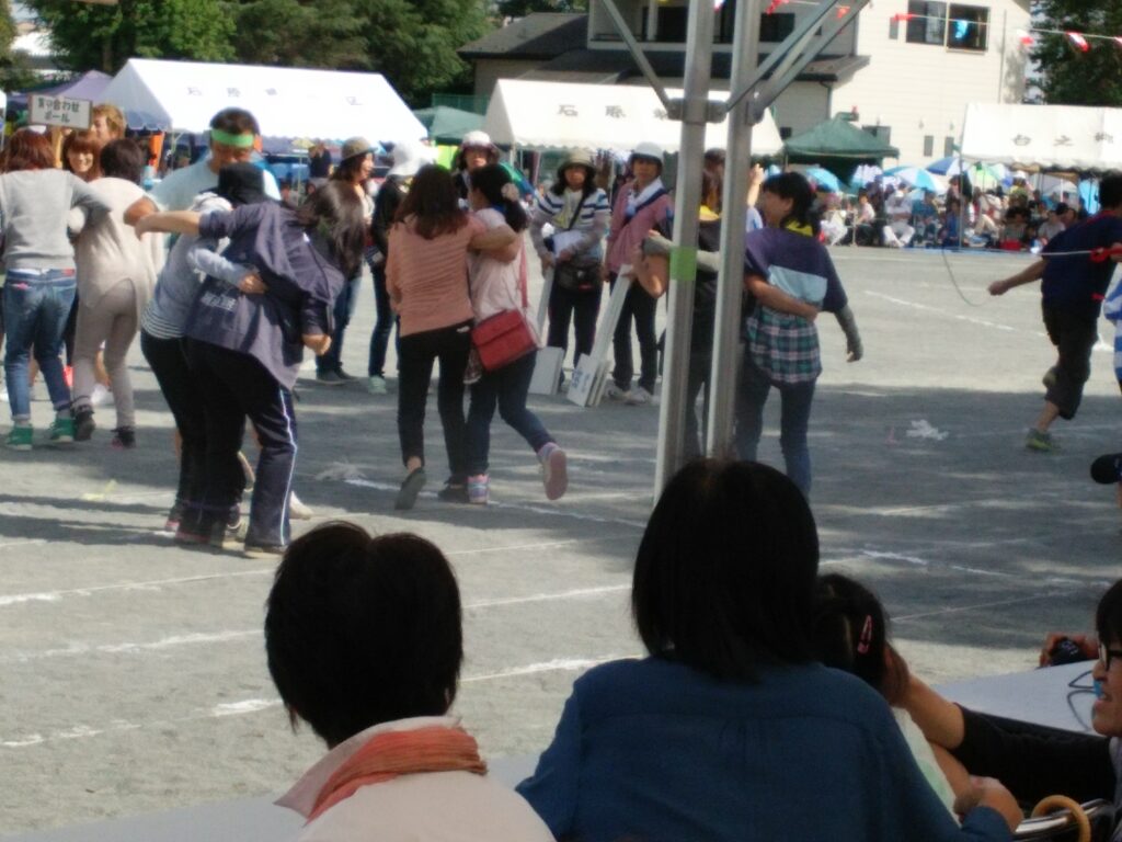 2014韮川小学校運動会 PTAリレー 9月27日