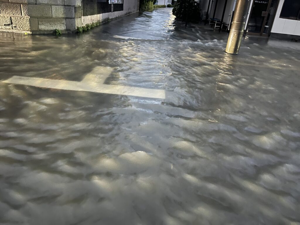 大雨冠水 石原町 2026年7月17日
